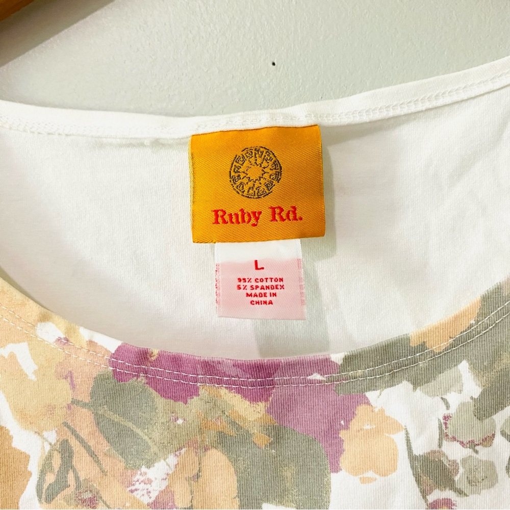 Ruby Rd. Floral Top Large - Picture 3 of 4